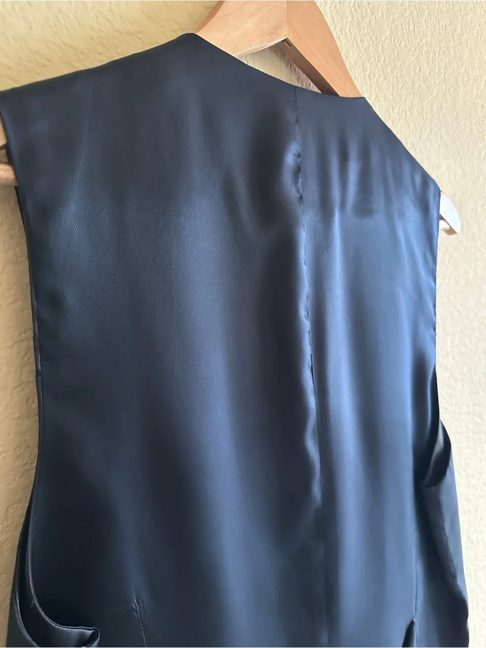 Perry Ellis Large Vest with matching Pants. Waist 32, Length 30